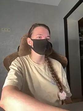 Snapshot of ZlatoslavaLo chatting on 11-21-25, 06:01 ZlatoslavaLo online show from 11-21-25, 06:01