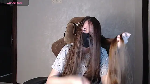 Snapshot of ZlatoslavaLo chatting on 11-28-25, 06:24 ZlatoslavaLo online show from 11-28-25, 06:24