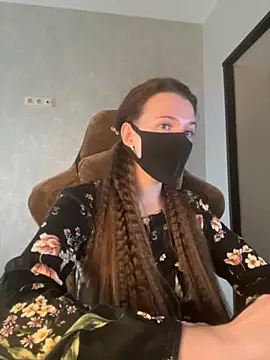 Snapshot of ZlatoslavaLo chatting on 11-11-25, 05:46 ZlatoslavaLo online show from 11-11-25, 05:46