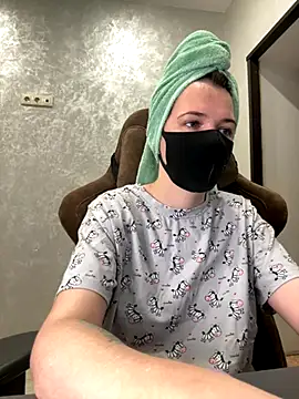 Snapshot of ZlatoslavaLo chatting on 11-25-25, 07:19 ZlatoslavaLo online show from 11-25-25, 07:19