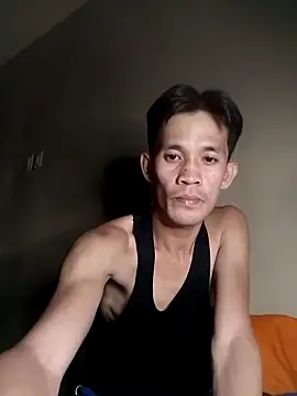 Hot-babyyboy30 online show from 11-18-25, 08:45