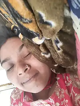 Cute Arushi online show from 12-17-25, 09:25