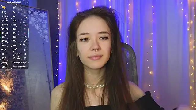 Snapshot of tinyanie chatting on 12-19-25, 06:05 tinyanie online show from 12-19-25, 06:05