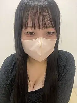 Snapshot of emiri_da_nyan chatting on 06-19-26, 03:12 emiri da nyan online show from 06-19-26, 03:12