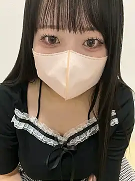 Snapshot of emiri_da_nyan chatting on 06-18-26, 11:15 emiri da nyan online show from 06-18-26, 11:15