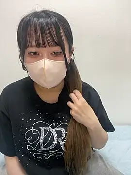 Snapshot of emiri_da_nyan chatting on 05-16-26, 03:11 emiri da nyan online show from 05-16-26, 03:11