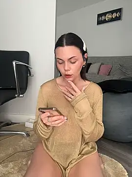 Snapshot of Angel-Eve chatting on 02-06-26, 10:33 Angel-Eve online show from 02-06-26, 10:33