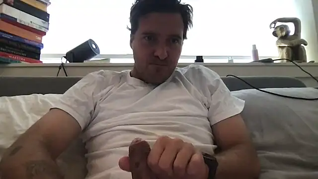 dutchpieter95 online show from 06-17-26, 08:25