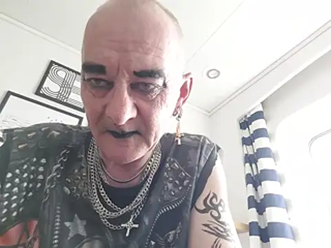 Snapshot of NahkaSami chatting on 06-19-26, 08:53 NahkaSami online show from 06-19-26, 08:53