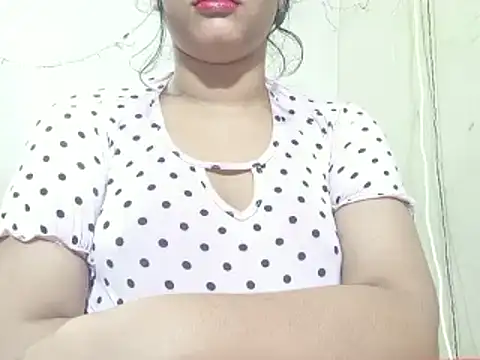 Nancy queen001 online show from 11-18-25, 08:39