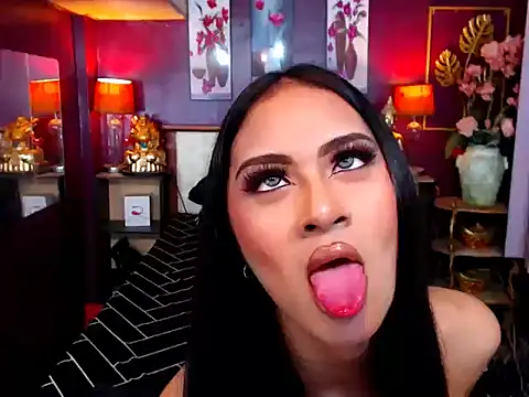 Plastique PATRICIA online show from 03-22-26, 08:49