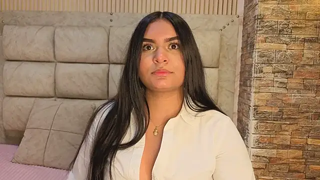 amarahanks1 online show from 11-15-25, 06:56