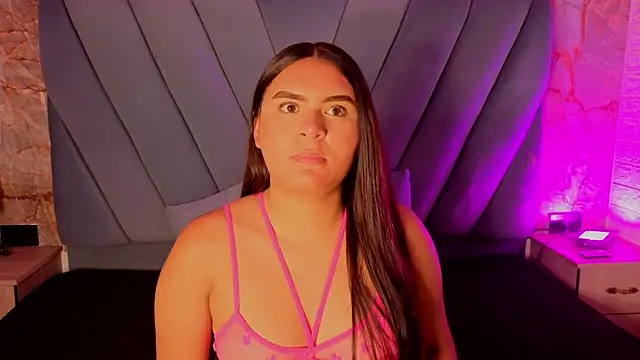 amarahanks1 online show from 11-06-25, 11:47