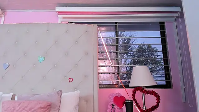 scarlett leblanc  online show from 02-12-26, 12:05