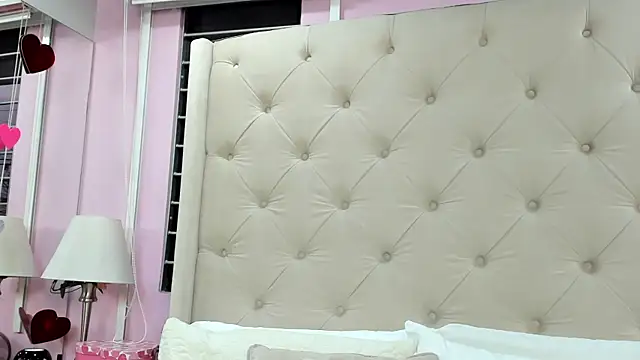 scarlett leblanc  online show from 07-11-26, 12:05