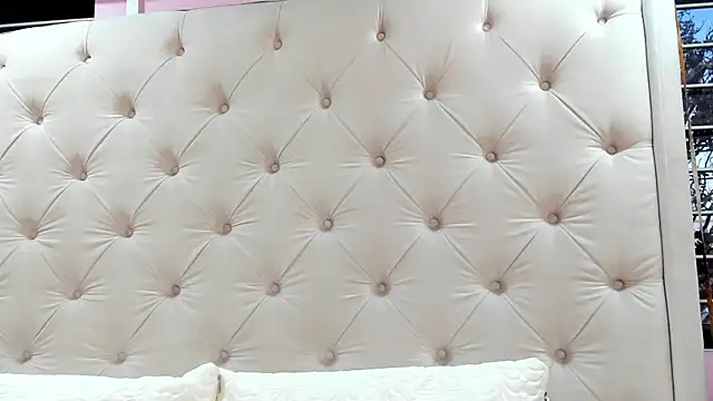 scarlett leblanc  online show from 07-27-26, 11:50