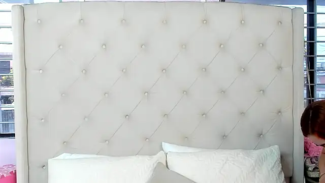 scarlett leblanc  online show from 07-31-26, 12:59