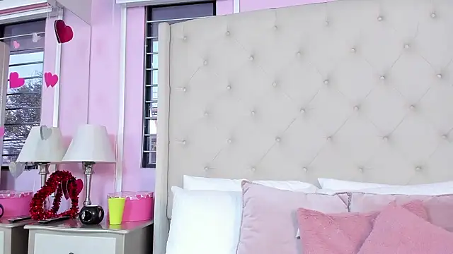 scarlett leblanc  online show from 03-25-26, 12:04