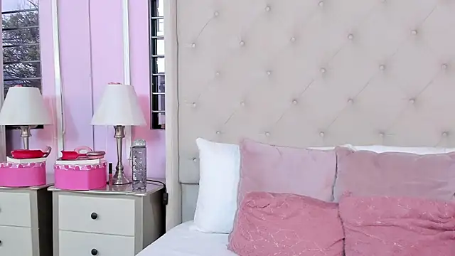 scarlett leblanc  online show from 01-14-26, 12:42