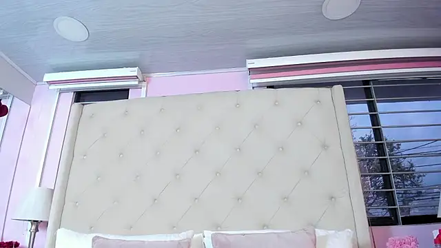 scarlett leblanc  online show from 02-25-26, 11:43