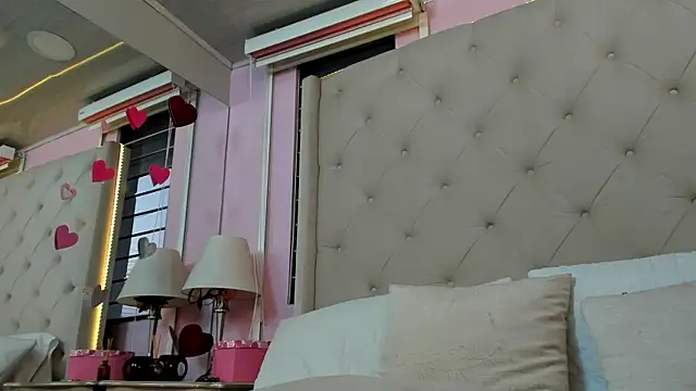 scarlett leblanc  online show from 07-17-26, 12:02