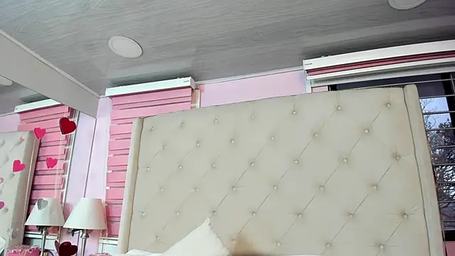 scarlett leblanc  online show from 07-09-26, 12:04