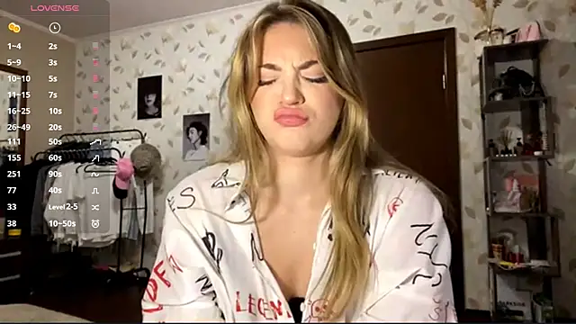 OrethaEredia online show from 11-15-25, 03:49