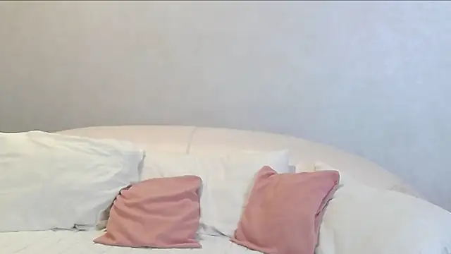 Snapshot of Molly_Mavis chatting on 11-04-25, 03:54 Molly Mavis online show from 11-04-25, 03:54