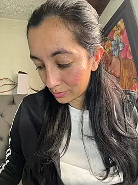 Snapshot of Salome_Marck chatting on 11-14-25, 03:15 Salome Marck online show from 11-14-25, 03:15