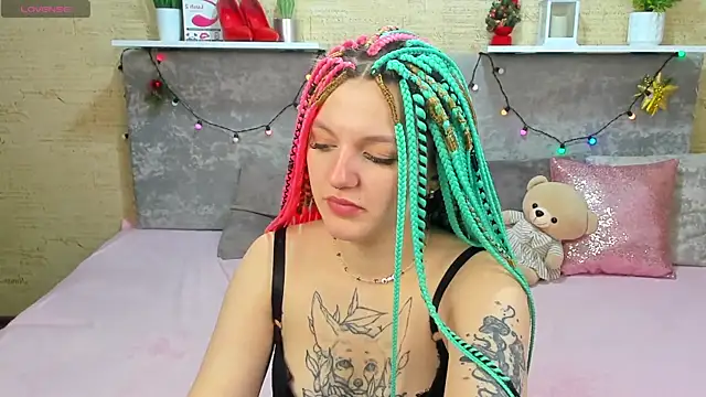 AnnaXPeach online show from 12-19-25, 01:09