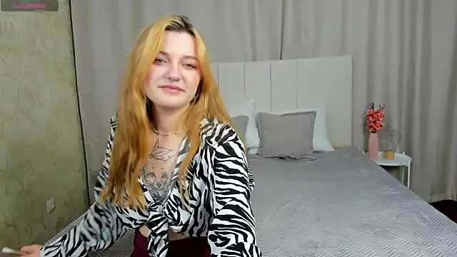 AnnaXPeach online show from 11-08-25, 12:47