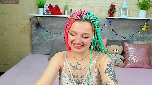 AnnaXPeach online show from 12-21-25, 01:52