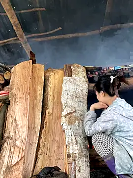 Snapshot of bardamtw chatting on 10-31-25, 03:25 bardamtw online show from 10-31-25, 03:25