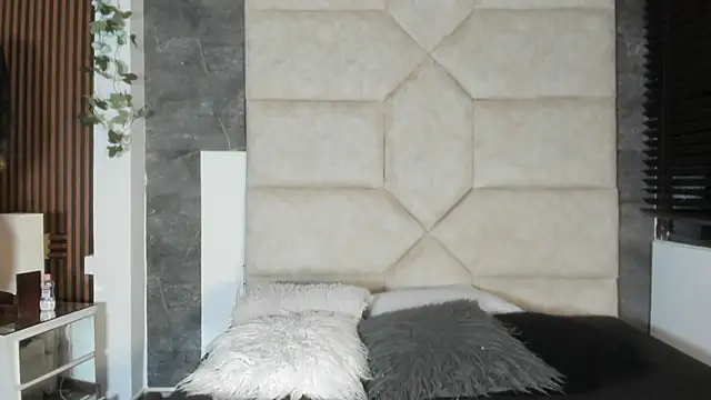 Liia Leens online show from 01-10-26, 03:13