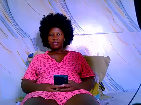 Snapshot of funky_babe chatting on 02-17-26, 07:16 funky babe online show from 02-17-26, 07:16