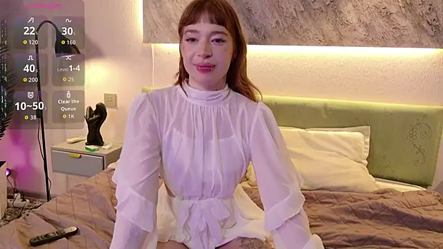 Nicolle moors online show from 04-04-26, 03:51