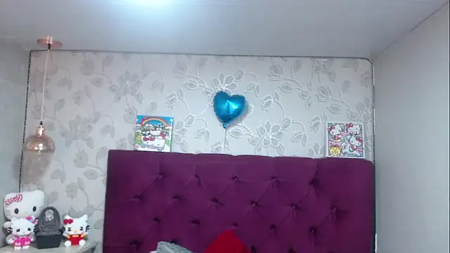 Snapshot of selenabustamante chatting on 05-20-26, 11:40 selenabustamante online show from 05-20-26, 11:40