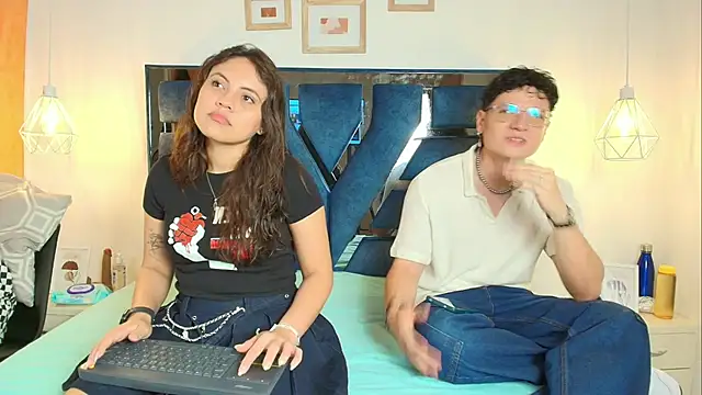 Zoe And Dylan  online show from 02-13-26, 12:27