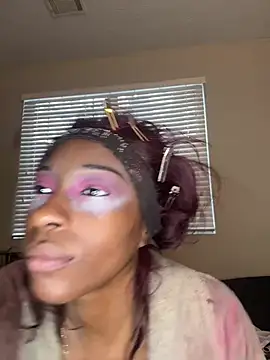 MadameMuse online show from 02-18-26, 03:52