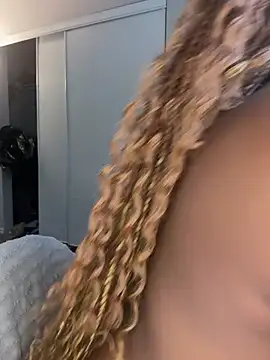 MadameMuse online show from 04-13-26, 02:21