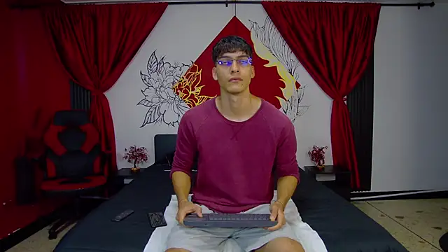 AlessioVitale online show from 01-13-26, 12:09