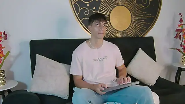 AlessioVitale online show from 11-13-25, 12:09