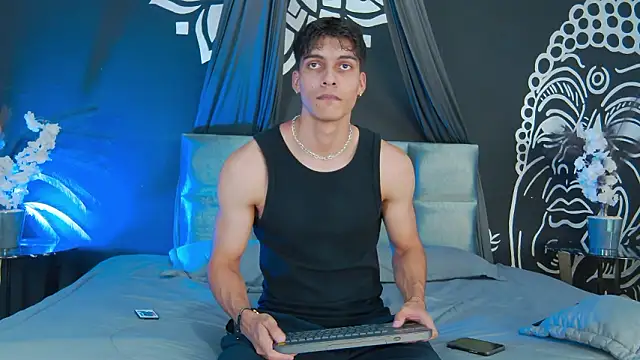 AlessioVitale online show from 02-16-26, 07:56