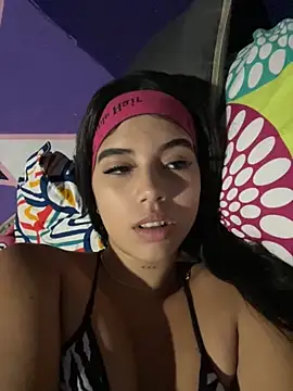 Snapshot of kathamuller_1 chatting on 11-15-25, 11:31 kathamuller 1 online show from 11-15-25, 11:31