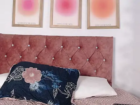 Madisonkay online show from 11-11-25, 07:08