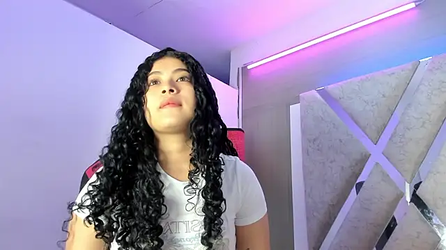 dara queen7 online show from 11-04-25, 01:04