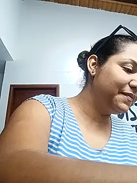 Samaraa Lee online show from 11-20-25, 11:33