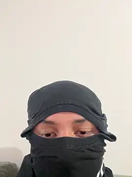 Snapshot of raul_master chatting on 10-31-25, 08:49 raul master online show from 10-31-25, 08:49