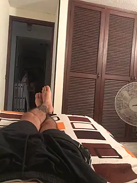 tevoyagustar69 online show from 10-31-25, 01:24