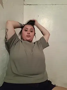 Snapshot of CurvyNoir chatting on 05-02-26, 11:43 CurvyNoir online show from 05-02-26, 11:43
